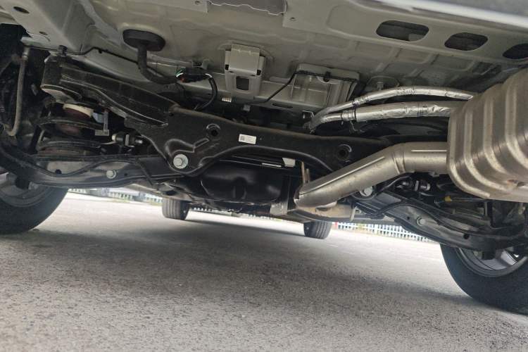 Used Buick GL8 2025 Lu Zun Deluxe Edition Chassis Rear