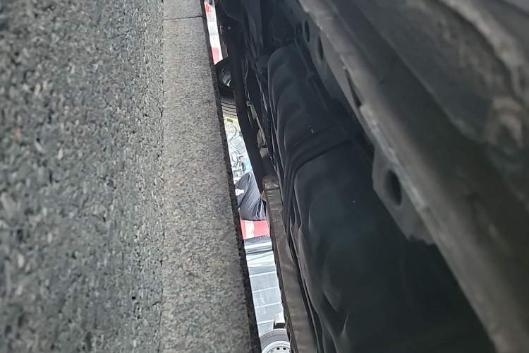 Used Buick GL8 2025 Lu Zun Deluxe Edition Chassis Rear Left
