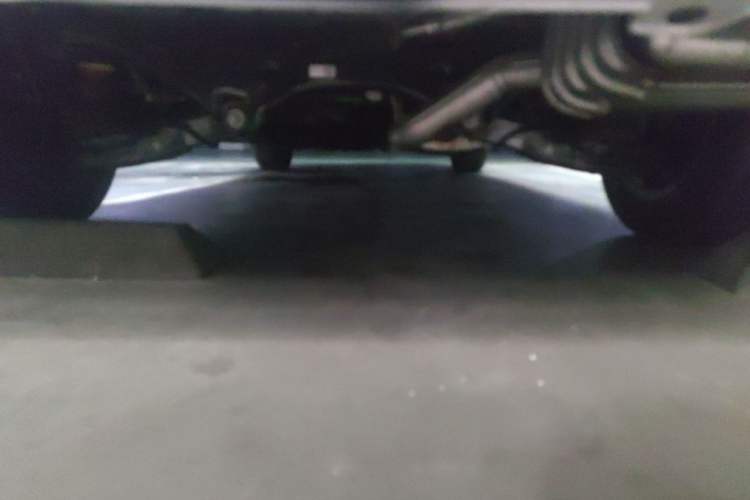 Used Buick GL8 2025 Model Land Cruiser Business Class Comfort DG Edition Chassis Rear