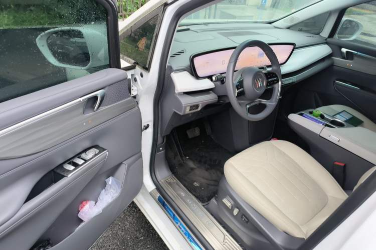 Used Buick GL8 2025 Lu Zun First Edition Driver Seat