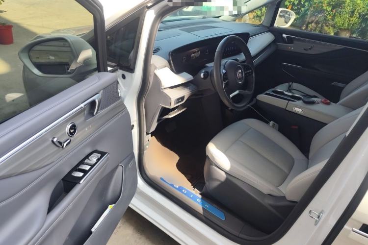 Used Buick GL8 2025 Lu Zun Deluxe Edition Driver Seat