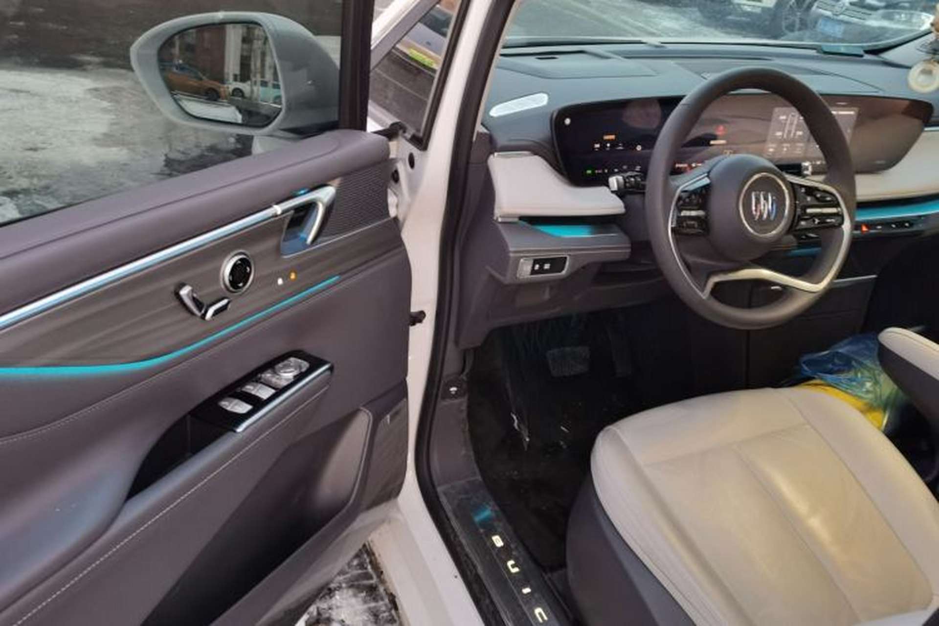 Used Buick GL8 2025 Lu Zun Deluxe Edition Driver Seat