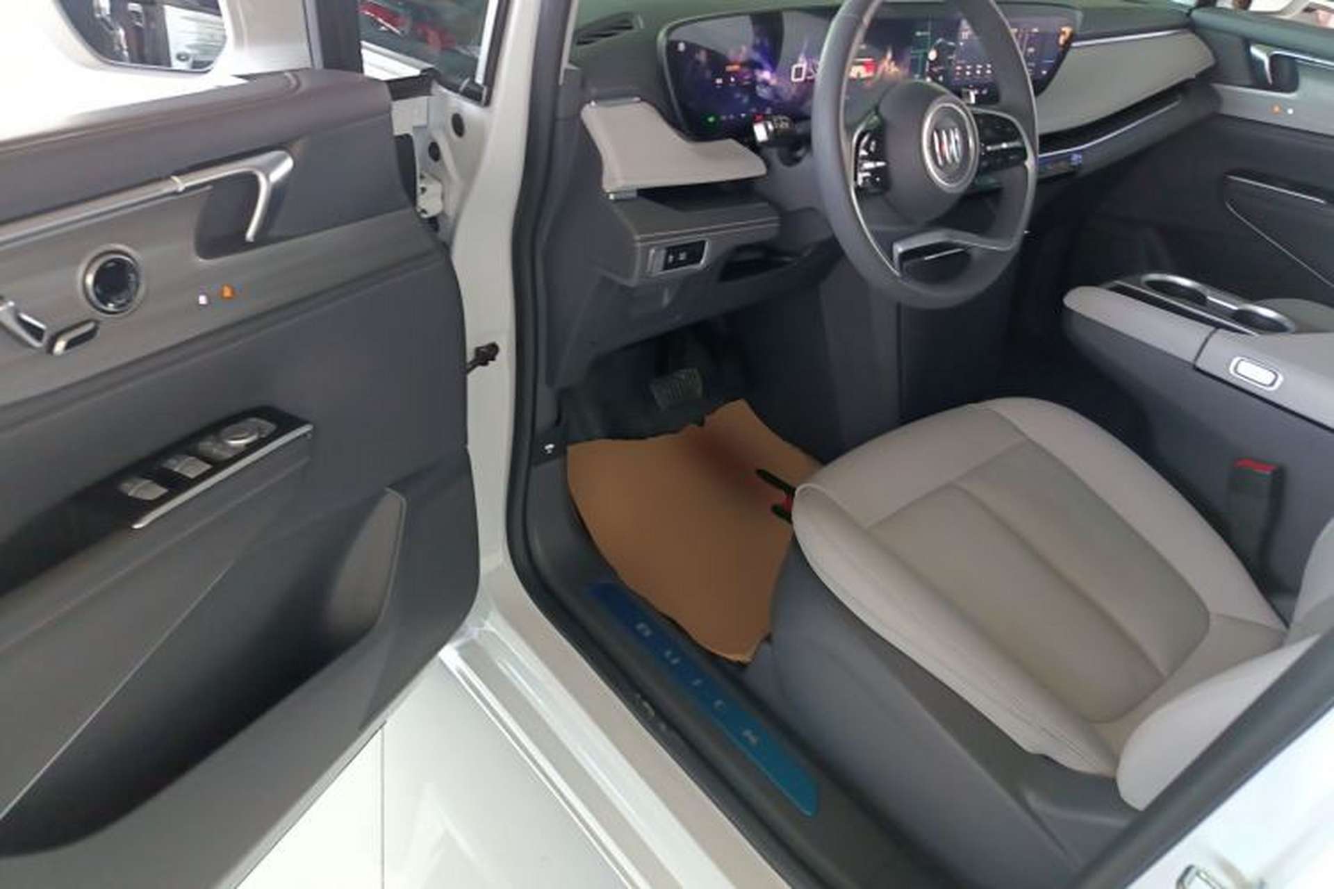 Used Buick GL8 2025 Lu Zun Smart Enjoyment Edition Driver Seat