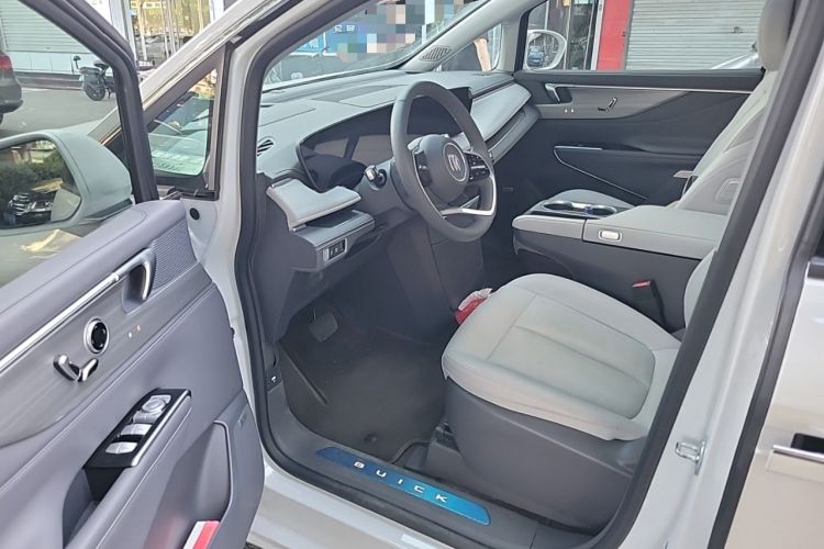 Used Buick GL8 2025 Lu Zun Deluxe Edition Driver Seat