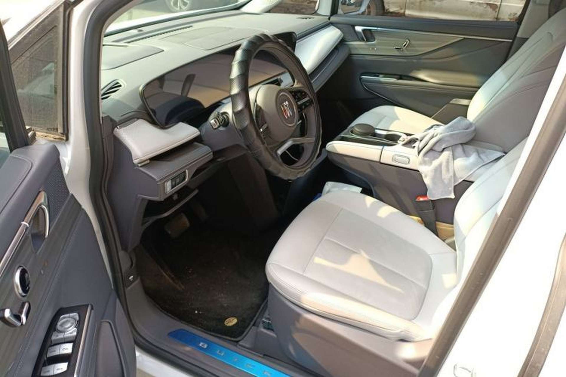 Used Buick GL8 2025 Lu Zun Smart Enjoyment Edition Driver Seat