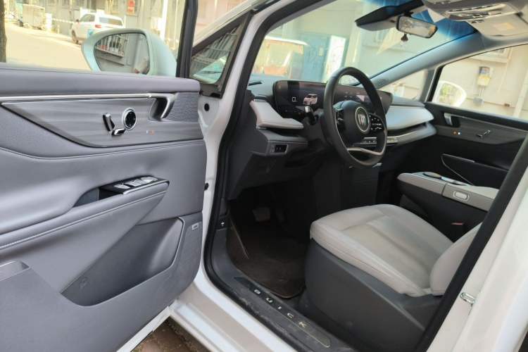 Used Buick GL8 2025 Lu Zun Deluxe Edition Driver Seat