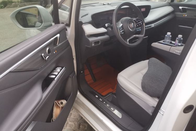 Used Buick GL8 2025 Lu Zun Deluxe Edition Driver Seat