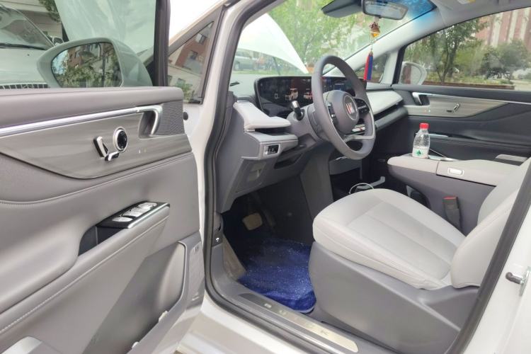 Used Buick GL8 2025 Lu Zun Deluxe Edition Driver Seat