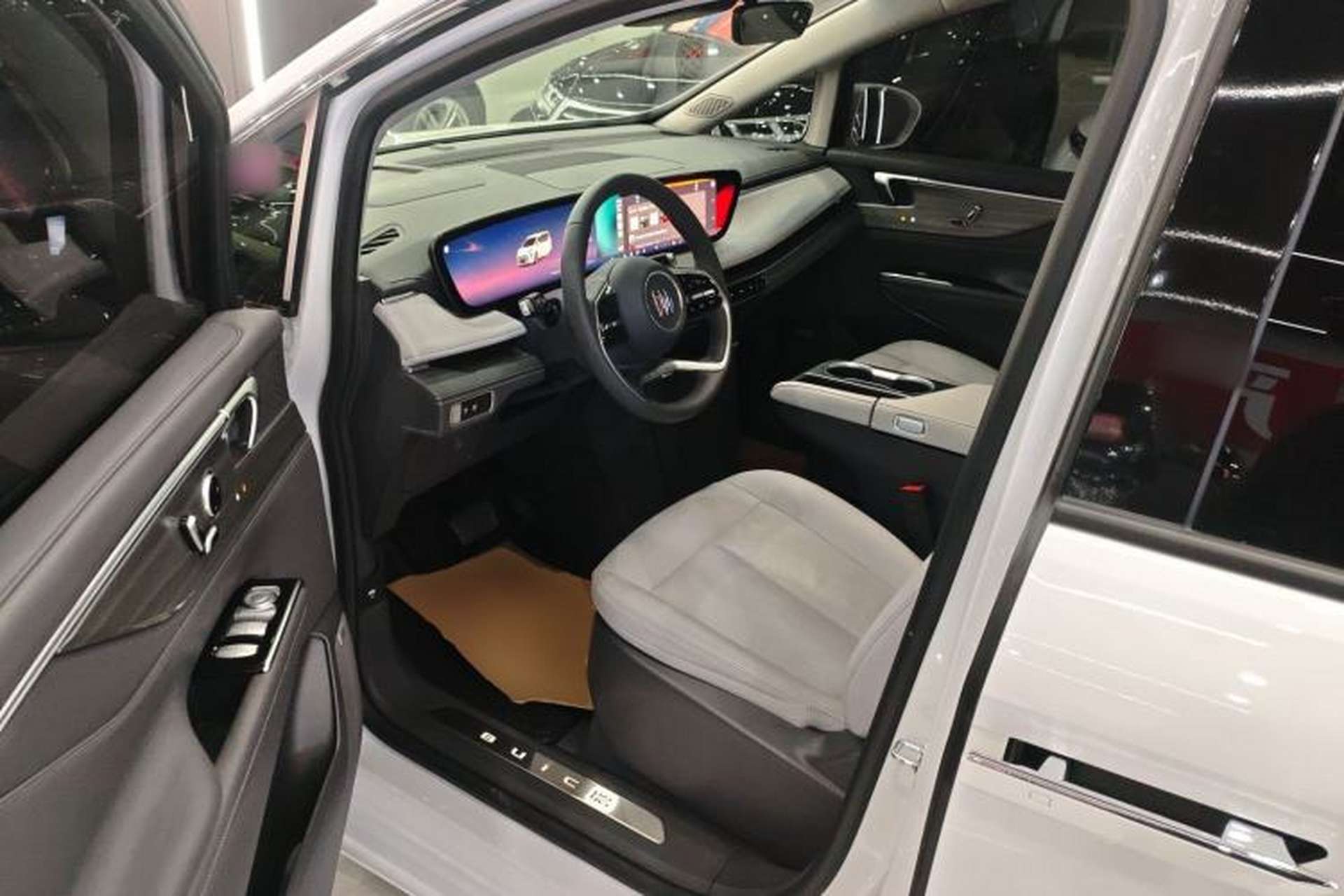 Used Buick GL8 2025 Lu Zun Deluxe Edition Driver Seat