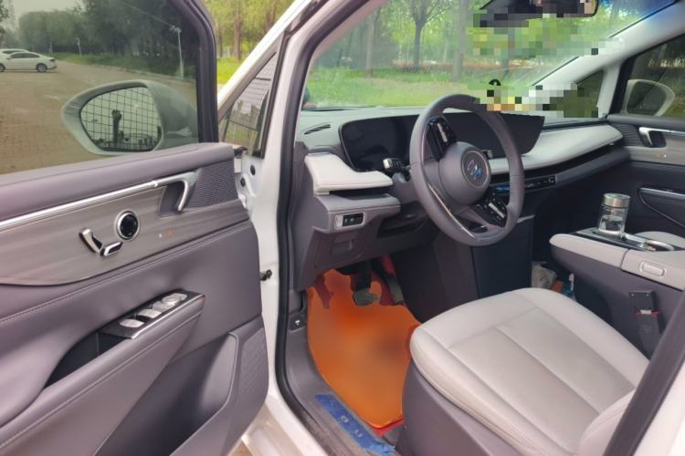 Used Buick GL8 2025 Lu Zun Smart Enjoyment & Yue Edition Driver Seat