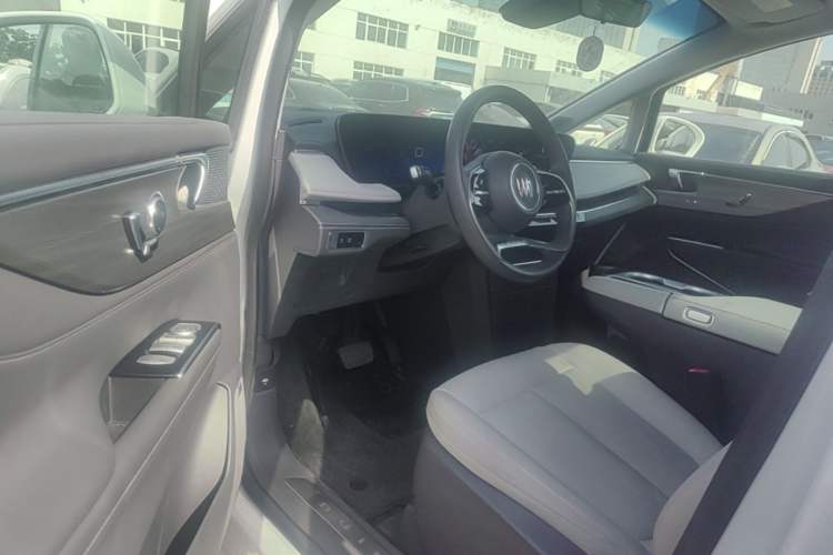 Used Buick GL8 2025 Lu Zun Deluxe Edition Driver Seat