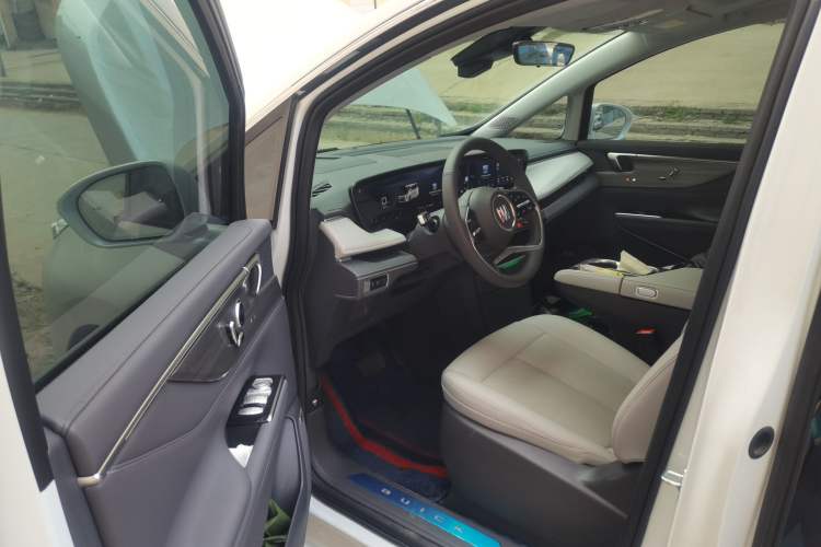 Used Buick GL8 2025 Lu Zun Deluxe Edition Driver Seat