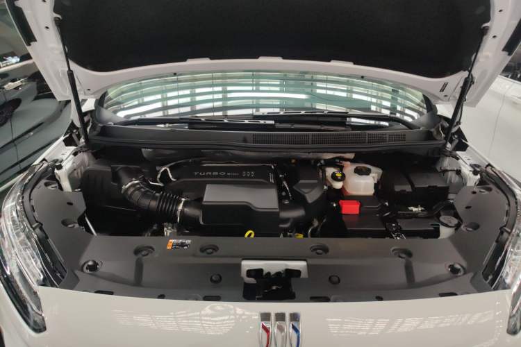 Used Buick GL8 2025 Model Land Executive Class First-Adoption Edition Engine Bay