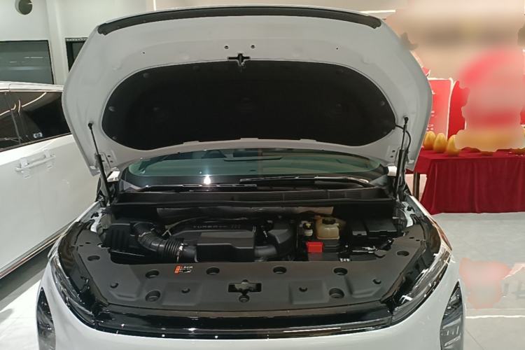 Used Buick GL8 2025 Lu Zun Smart Enjoyment Edition Engine Bay
