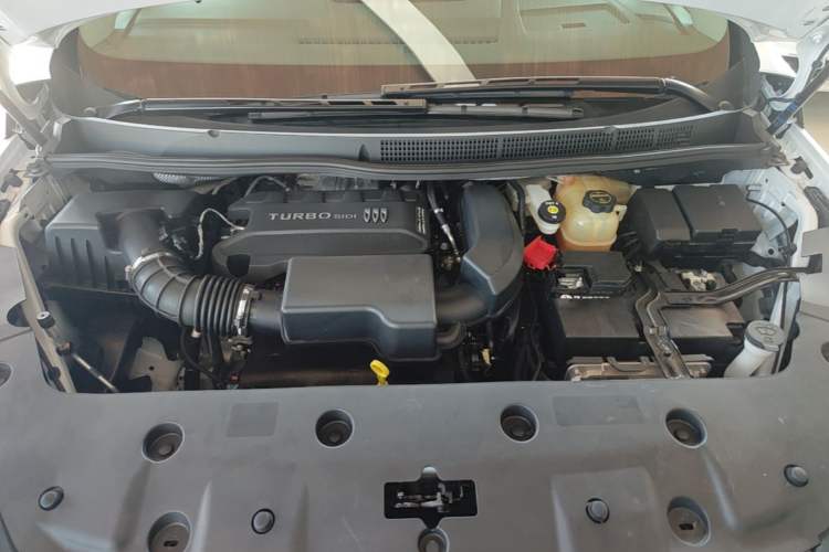 Used Buick GL8 2025 Lu Zun Smart Enjoyment Edition Engine Bay