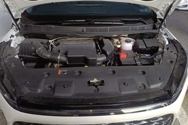 Used Buick GL8 2025 Lu Zun Deluxe Edition Engine Bay