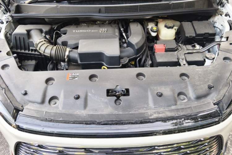 Used Buick GL8 2025 Lu Zun Smart Enjoyment Edition Engine Bay