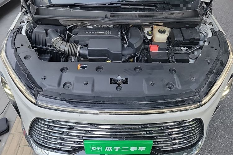 Used Buick GL8 2025 Lu Zun Deluxe Edition Engine Bay