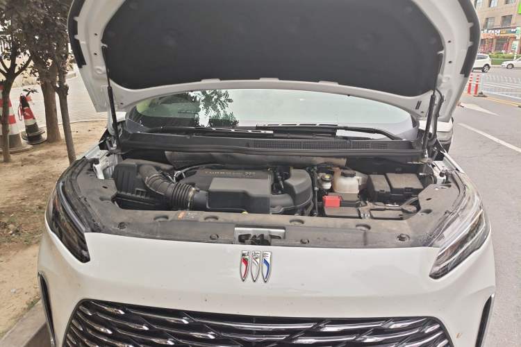 Used Buick GL8 2025 Model Land Executive Class First-Adoption Edition Engine Bay