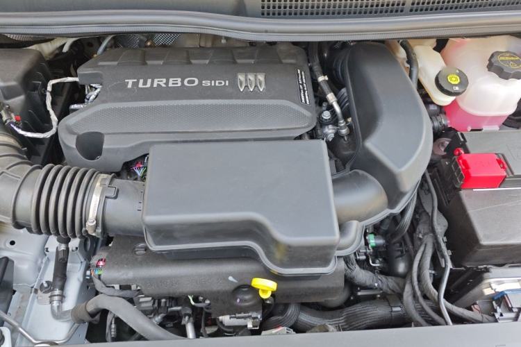 Used Buick GL8 2025 Model Land Executive Class First-Adoption Edition Engine Bay