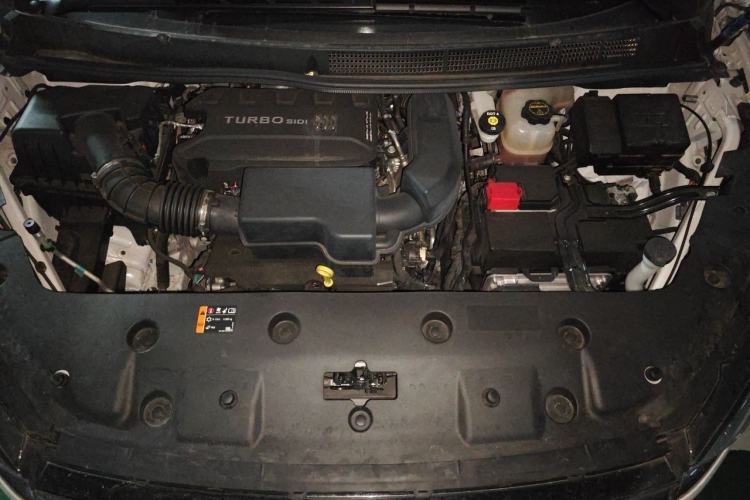 Used Buick GL8 2025 Lu Zun Deluxe Edition Engine Bay