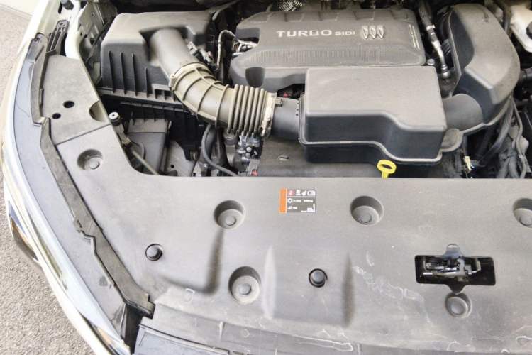 Used Buick GL8 2025 Lu Zun Smart Enjoyment Edition Engine Bay Right