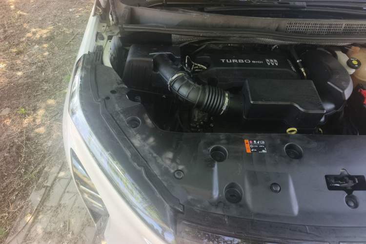 Used Buick GL8 2025 Lu Zun Smart Enjoyment Edition Engine Bay Right