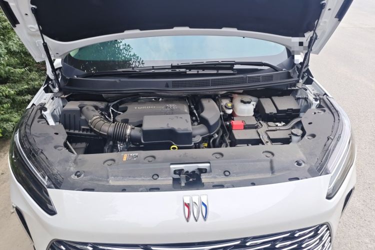 Used Buick GL8 2025 Model Land Executive Class First-Adoption Edition Engine Bay