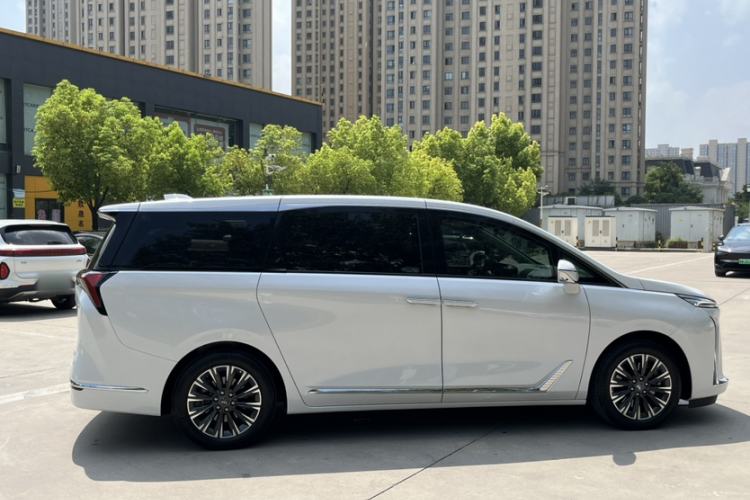 Used Buick GL8 2025 Lu Zun Smart Enjoyment Edition Exterior 1