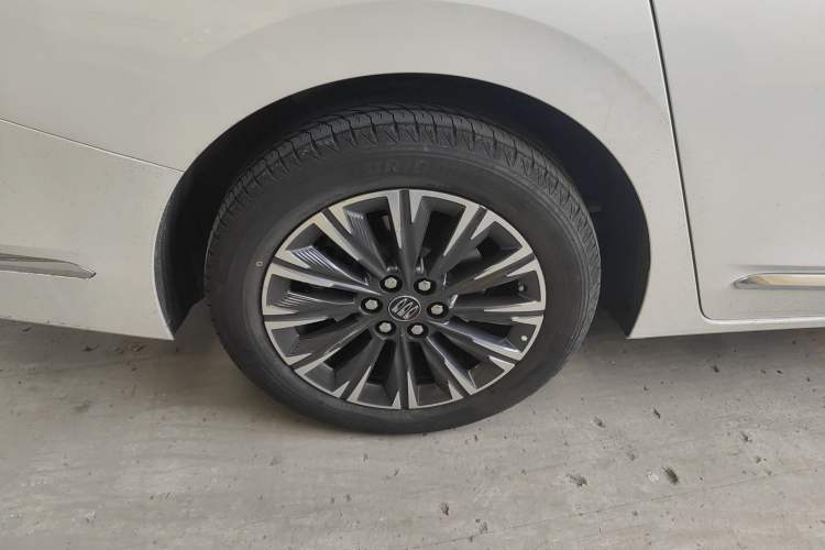 Used Buick GL8 2025 Lu Zun Deluxe Edition Exterior 5