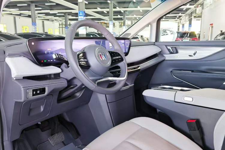 Used Buick GL8 2025 Lu Zun Deluxe Edition Exterior 5