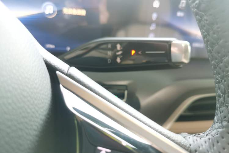 Used Buick GL8 2025 Model Land Executive Class First-Adoption Edition Gear Lever