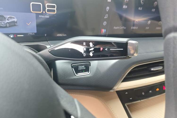 Used Buick GL8 2025 Model Land Executive Class First-Adoption Edition Gear Lever