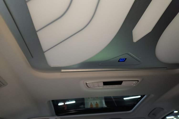 Used Buick GL8 2025 Lu Zun Smart Enjoyment Edition Headliner