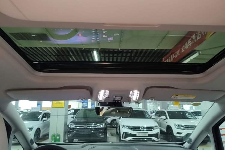 Used Buick GL8 2025 Lu Zun Deluxe Edition Headliner