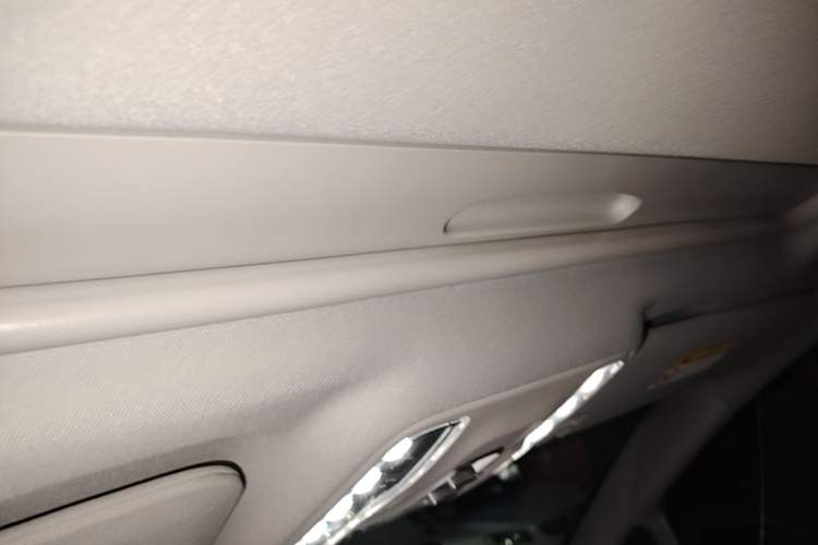 Used Buick GL8 2025 Lu Zun Deluxe Edition Headliner