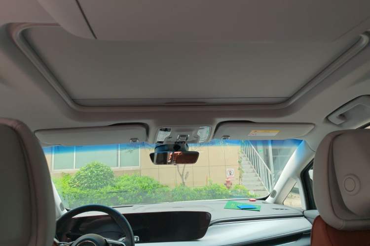 Used Buick GL8 2025 Lu Zun Smart Enjoyment & Yue Edition Headliner