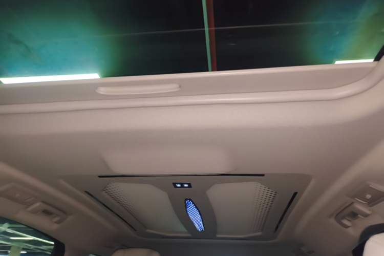 Used Buick GL8 2025 Lu Zun Smart Enjoyment Edition Headliner