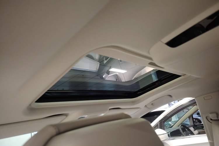 Used Buick GL8 2025 Lu Zun Deluxe Edition Headliner