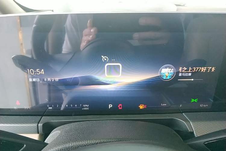 Used Buick GL8 2025 Model Land Cruiser Business Class Comfort DG Edition Instrument Cluster