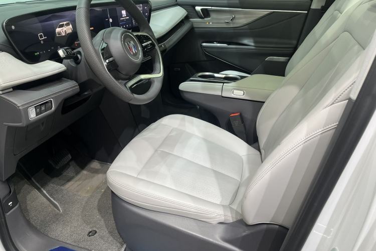 Used Buick GL8 2025 Lu Zun Deluxe Edition Interior 1