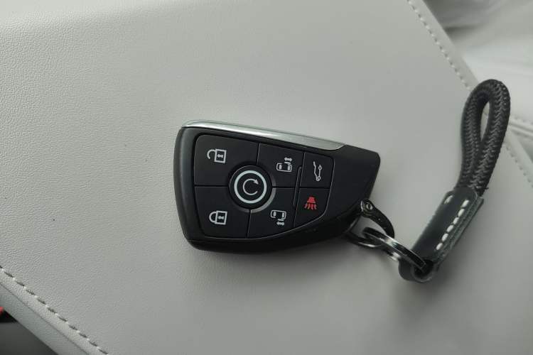 Used Buick GL8 2025 Lu Zun Deluxe Edition Interior 1