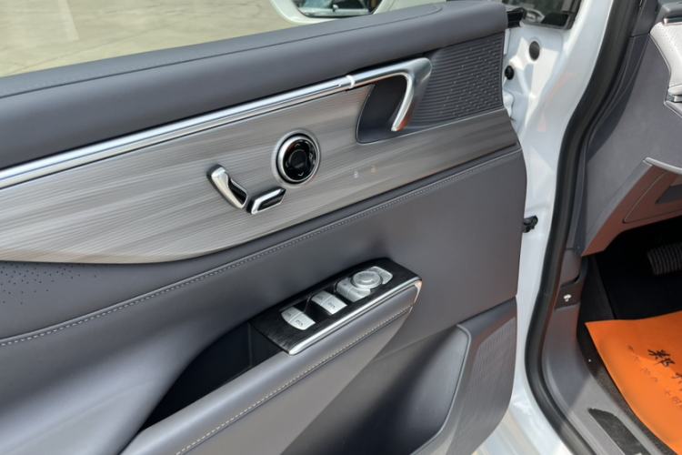 Used Buick GL8 2025 Lu Zun Smart Enjoyment Edition Interior 1