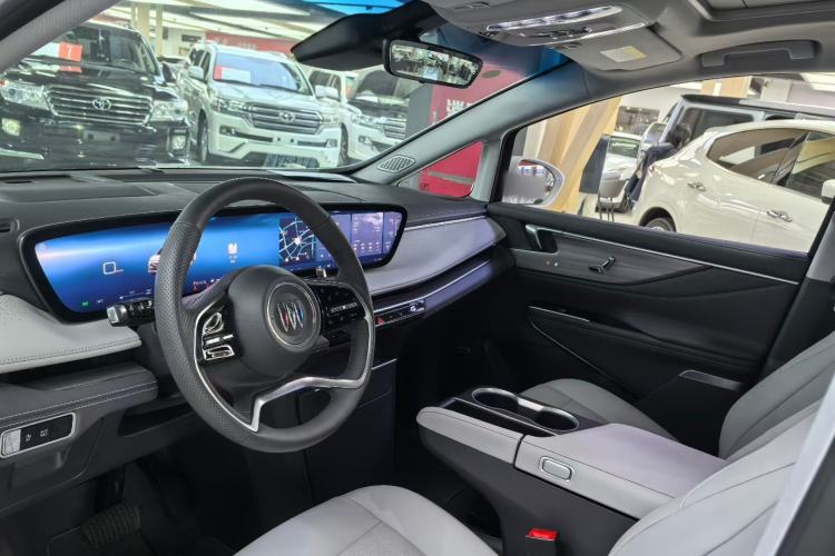 Used Buick GL8 2025 Lu Zun Deluxe Edition Interior 1