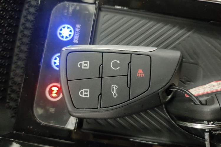 Used Buick GL8 2025 Model Land Cruiser Business Class Comfort DG Edition Interior 1