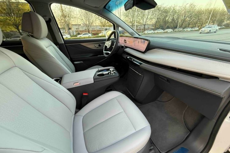 Used Buick GL8 2025 Lu Zun Deluxe Edition Interior 11