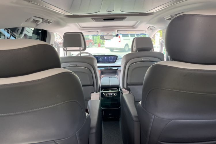 Used Buick GL8 2025 Lu Zun Smart Enjoyment Edition Interior 12
