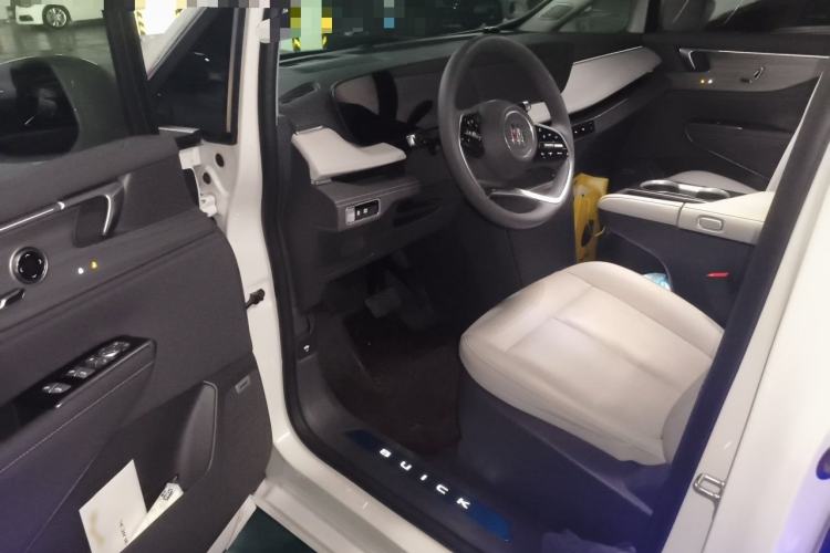 Used Buick GL8 2025 Lu Zun Deluxe Edition Interior 3