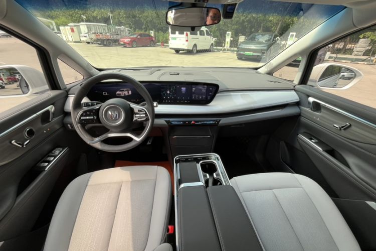 Used Buick GL8 2025 Lu Zun Smart Enjoyment Edition Interior 6