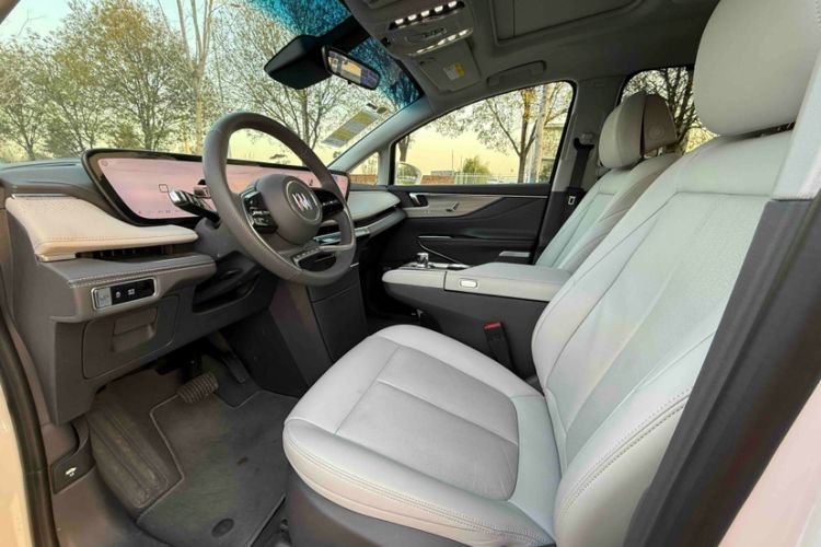 Used Buick GL8 2025 Lu Zun Deluxe Edition Interior 6